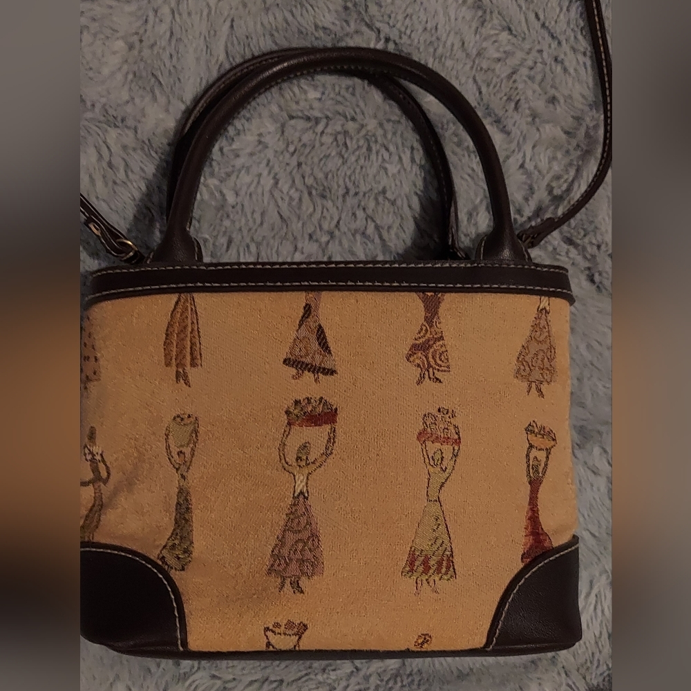 Etienne Aigner purse